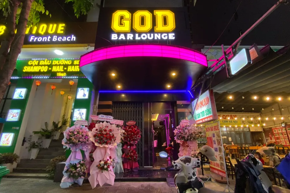 GOD Bar Lounge