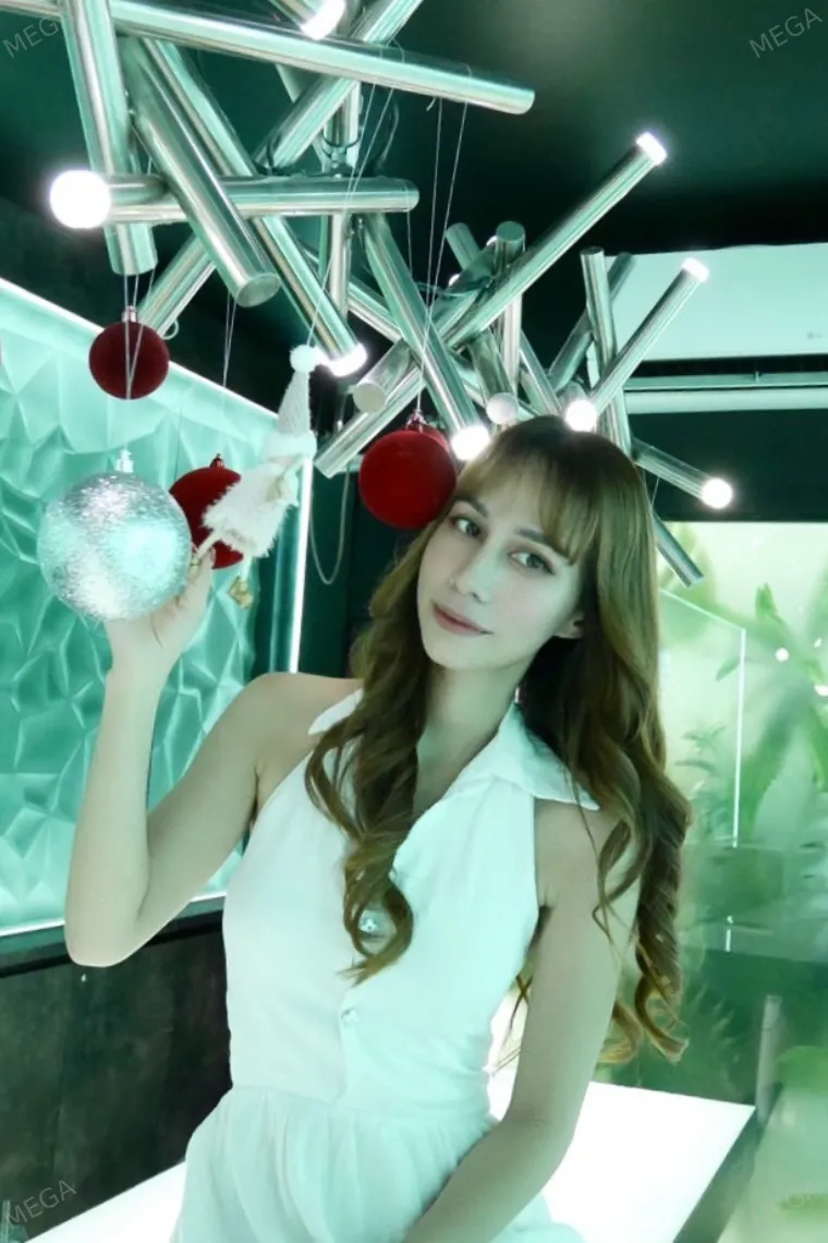 ホーチミンのファンビッチャンのガールズバー Suzune Girl’s Barのアンさん