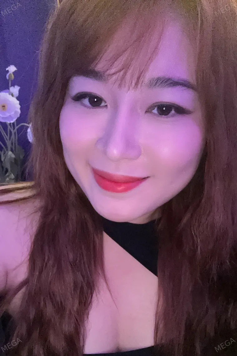 ダナンのガールズバー GOD Bar Loungeのベニさん