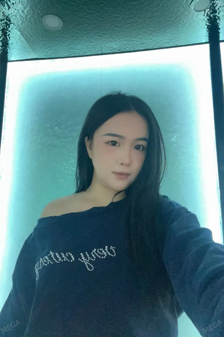 ホーチミンのファンビッチャンのガールズバー Suzune Girl’s Barのジェニーさん