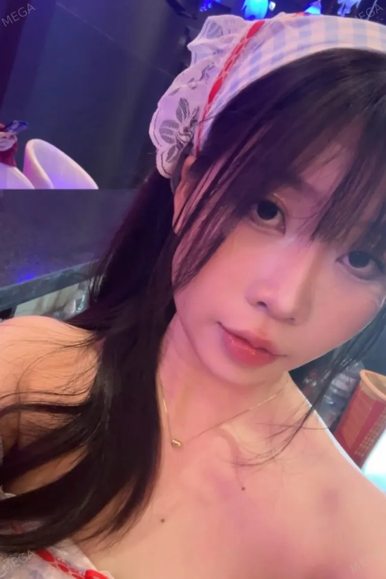 ダナンのガールズバー GOD Bar Lounge2のナナさん