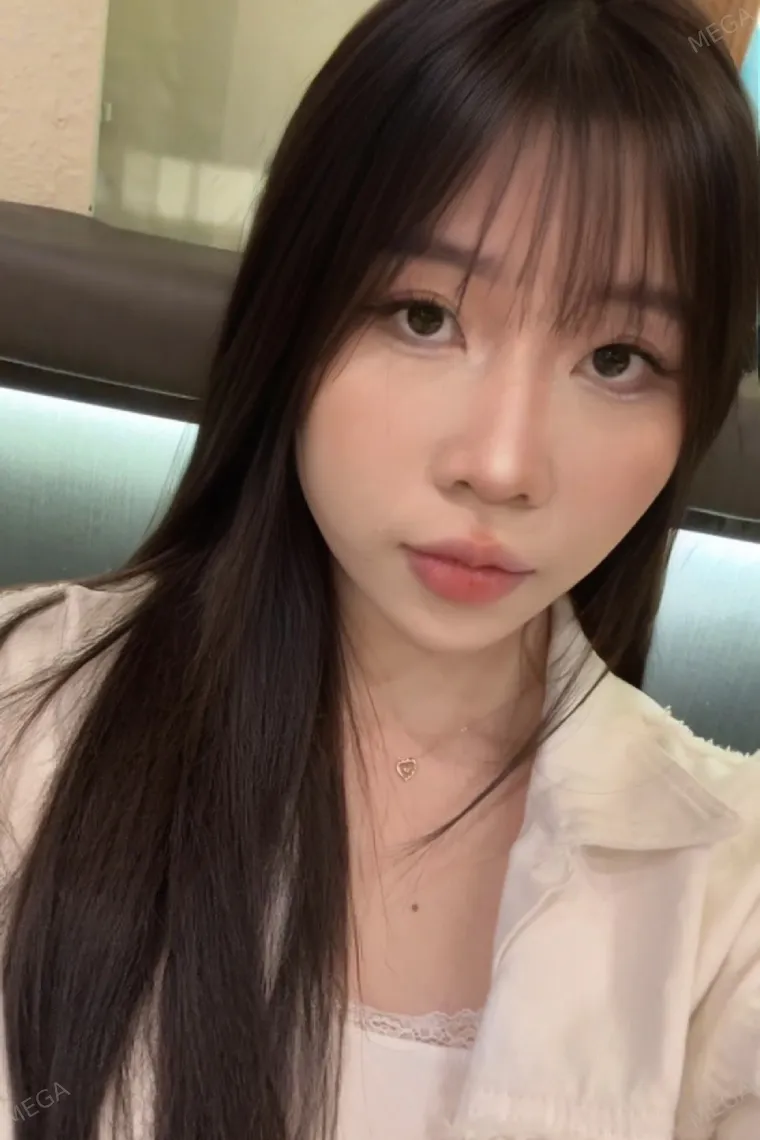 ダナンのガールズバー GOD Bar Lounge2のナナさん