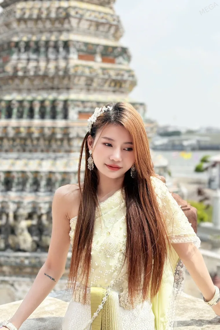 ダナンのガールズバー GOD Bar Loungeのシズさん