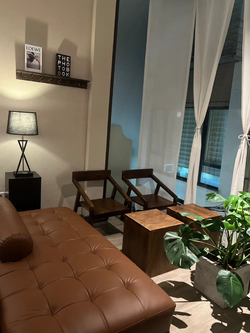 EDI Lounge & Barの店舗写真