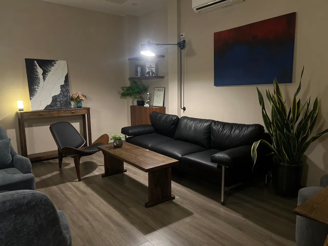 EDI Lounge & Barの店舗写真