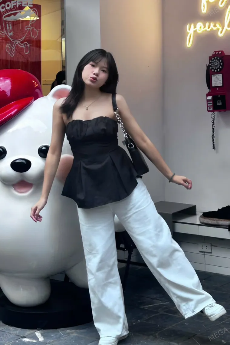 ハノイのリンランのガールズバー Kitsune Barのヘリーさん